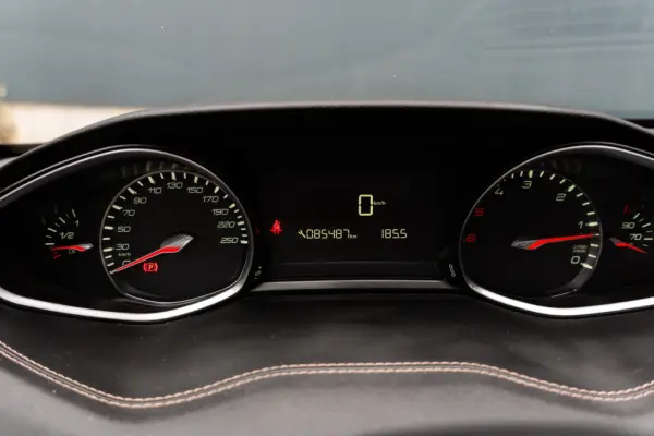 Peugeot 308 1.5 BlueHDi GT Line 11