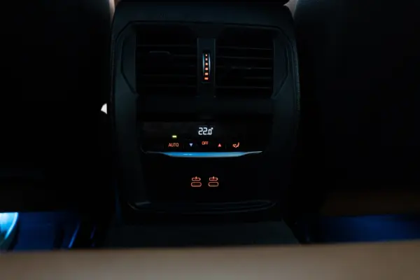 BMW 330 e Pack M Auto 53