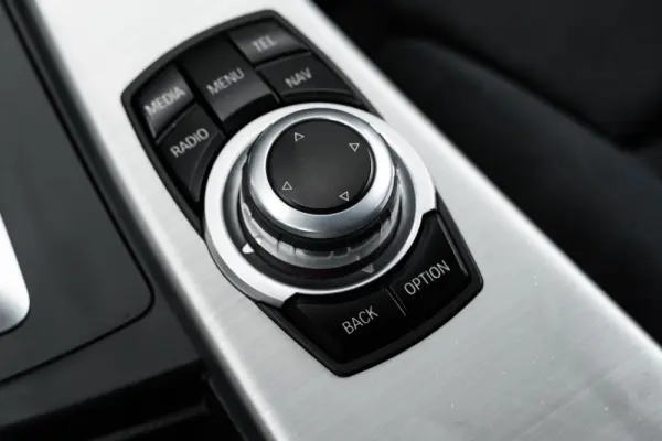 BMW 318 d Auto Line Sport 24