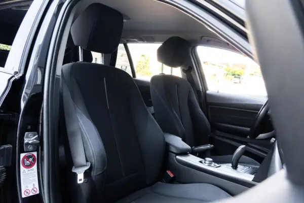 BMW 318 d Auto Line Sport 26