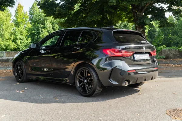 BMW 116 d Pack Desportivo M Auto 6