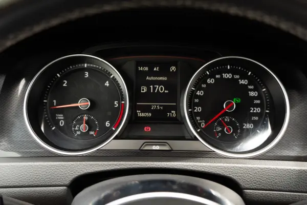 Volkswagen Golf 2.0 TDi GTD DSG 11