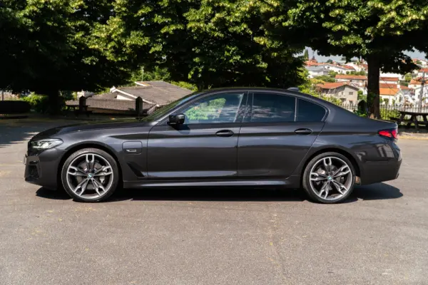 BMW 530 e Pack M 36