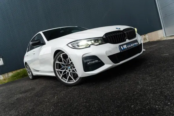 BMW 320 d Pack Desportivo M Auto 31