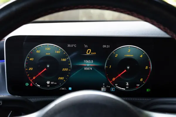 Mercedes-Benz CLA 180 d 7G-DCT AMG Line 13