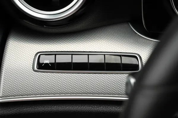 Mercedes-Benz E 220 D Avantgarde 46