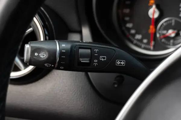 Mercedes-Benz CLA 180 d Shooting Brake AMG Line 51