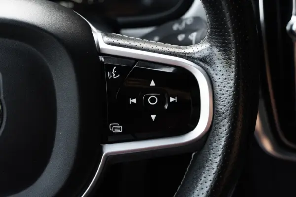 Volvo V90 2.0 D4 R-Design Geartronic 40