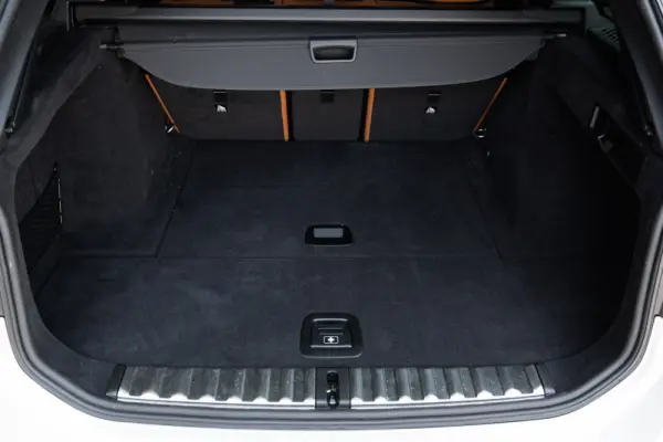 BMW 318 d Pack Desportivo M Pro Auto 58