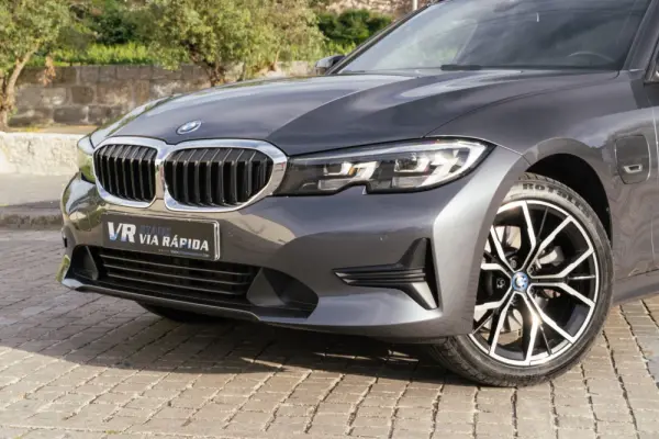 BMW 320 43