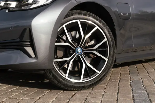 BMW 320 45