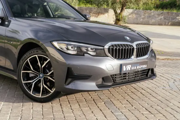 BMW 320 48