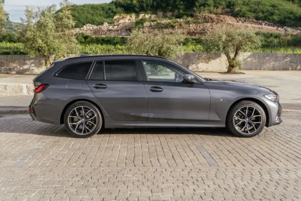 BMW 320 49