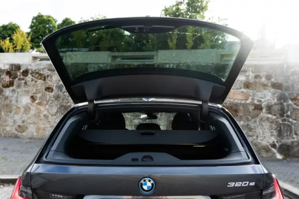 BMW 320 58