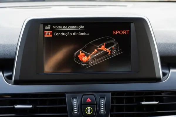 BMW 216 Active Tourer d Line Sport 19