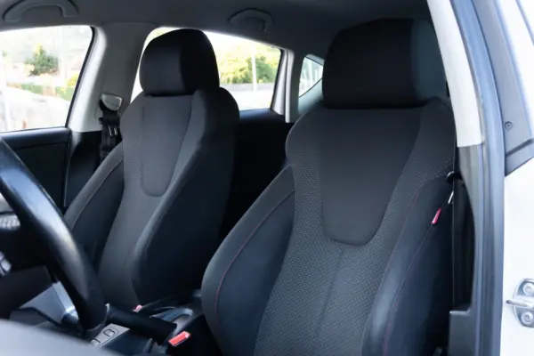 SEAT Leon 2.0 TDI FR DPF 47