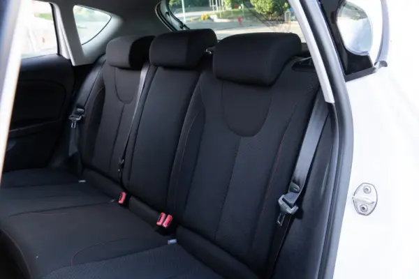 SEAT Leon 2.0 TDI FR DPF 48