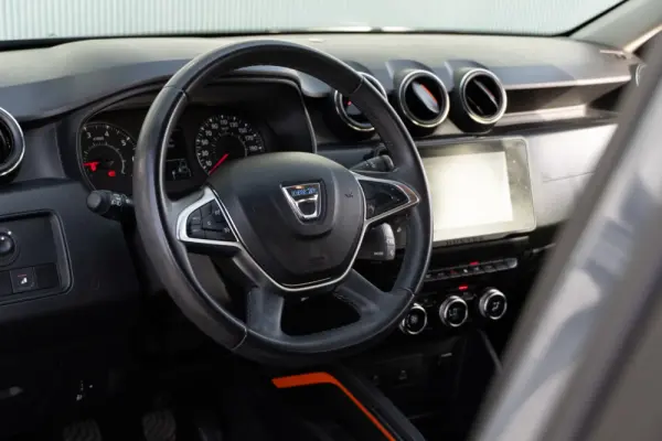 Dacia Duster 1.0 TCe Prestige 7