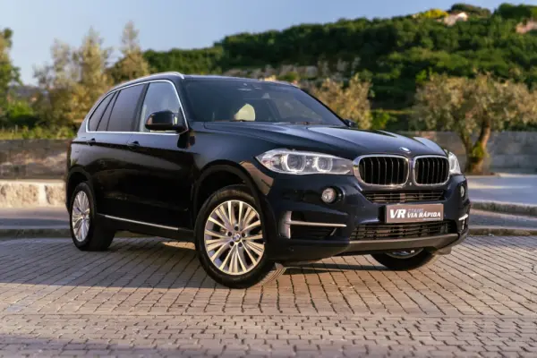 BMW X5 25 d sDrive Comfort 7L 3