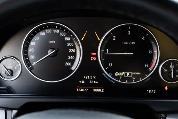 BMW X5 25 d sDrive Comfort 7L 17