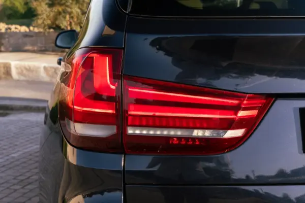 BMW X5 25 d sDrive Comfort 7L 52