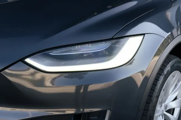 Tesla Model X 22