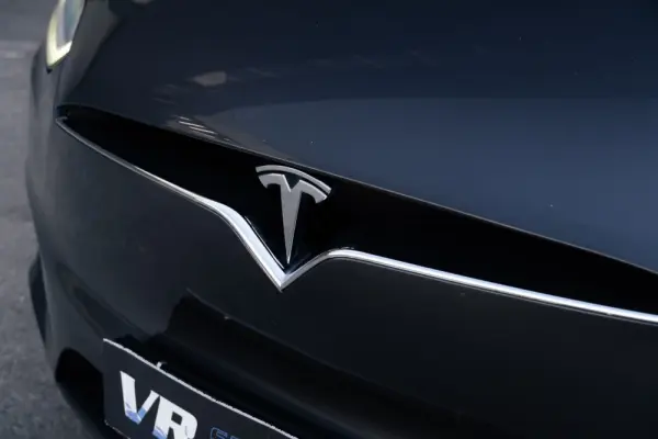 Tesla Model X 34