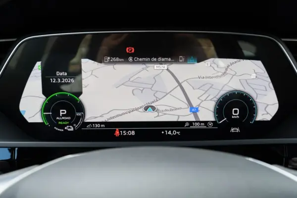 Audi e-tron Sportback 55 quattro advanced 12