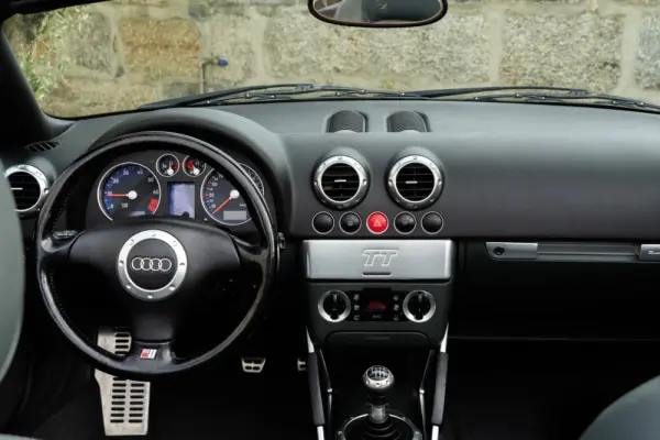 Audi TT Roadster 1.8 T quattro S-line 8