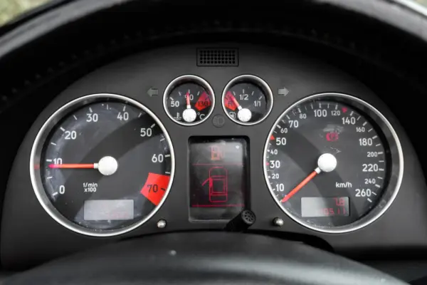 Audi TT Roadster 1.8 T quattro S-line 11