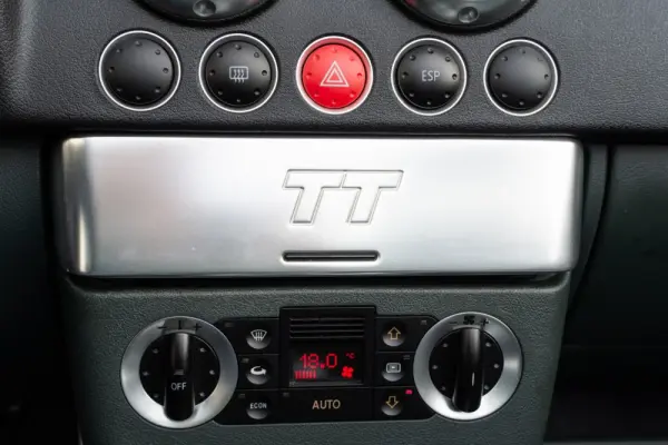 Audi TT Roadster 1.8 T quattro S-line 18