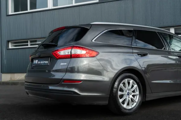 Ford Mondeo SW 1.5 TDCi Titanium ECOnetic 39