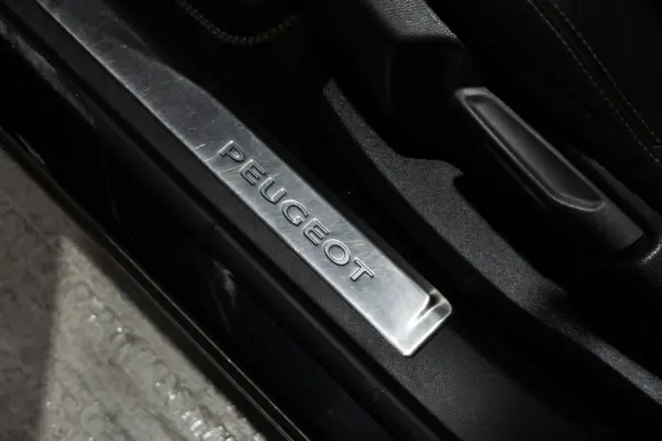 Peugeot 3008 1.5 BlueHDi GT Line EAT8 55