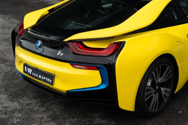 BMW i8 19
