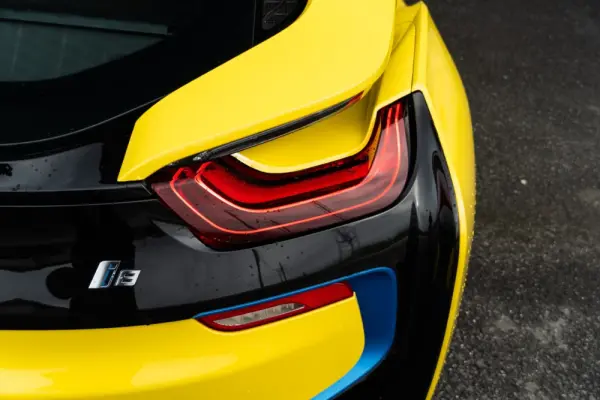 BMW i8 21