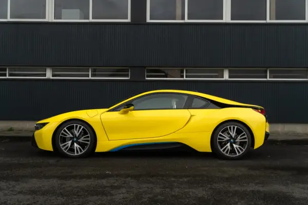 BMW i8 24
