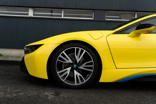 BMW i8 25