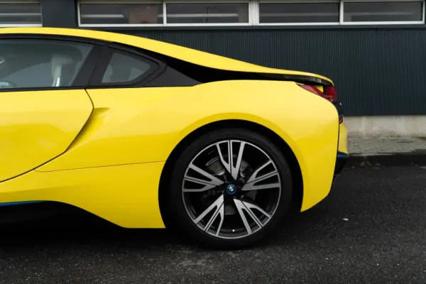 BMW i8 27