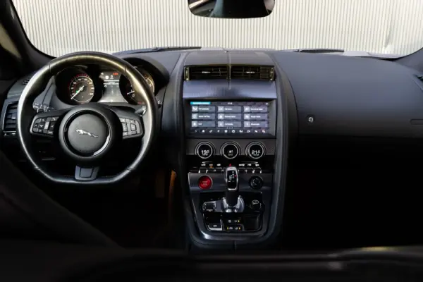 Jaguar F-Type 2.0 Aut. R-Dynamic 7