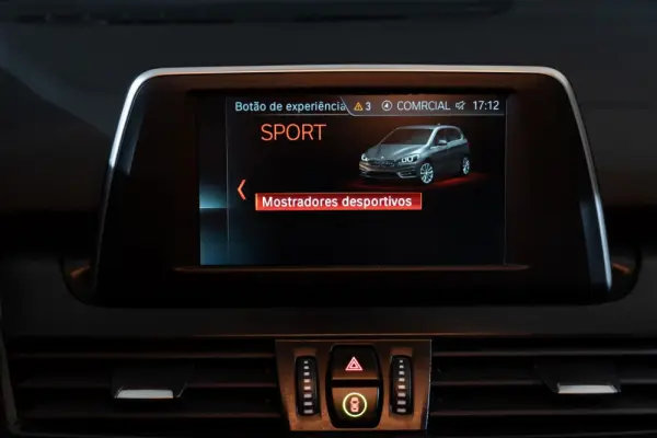 BMW 216 Active Tourer d Advantage 32