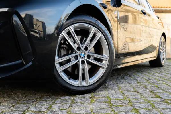 BMW 116 d Pack Desportivo M Auto 15