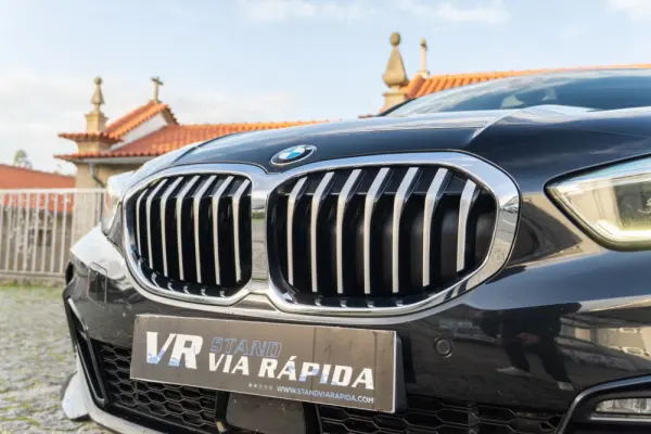 BMW 116 d Pack Desportivo M Auto 17
