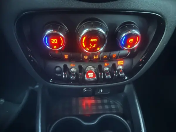 MINI Clubman One D 16