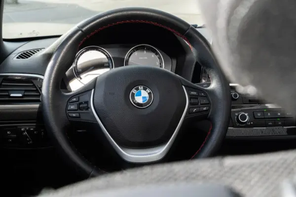 BMW 218 d Cabrio Line Sport 3
