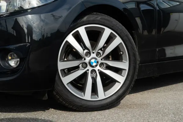 BMW 218 d Cabrio Line Sport 22
