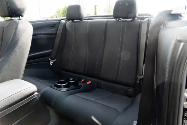 BMW 218 d Cabrio Line Sport 37