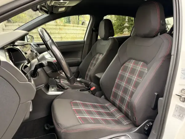 Volkswagen Polo 2.0 TSI DSG GTI 10