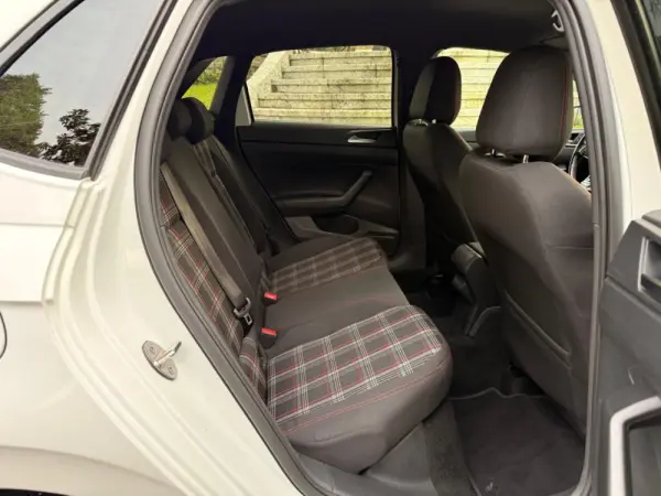 Volkswagen Polo 2.0 TSI DSG GTI 14