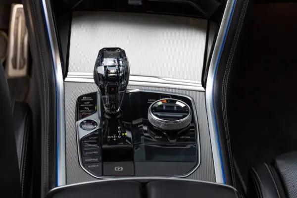 BMW 840 d xDrive Pack M 33