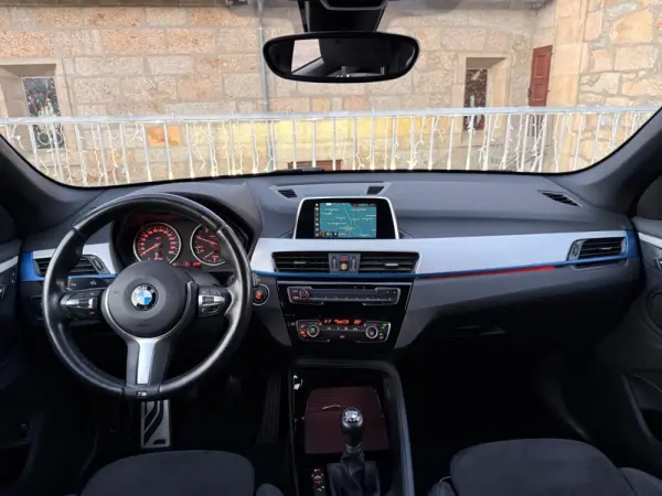 BMW X1 16 d sDrive Pack M 8